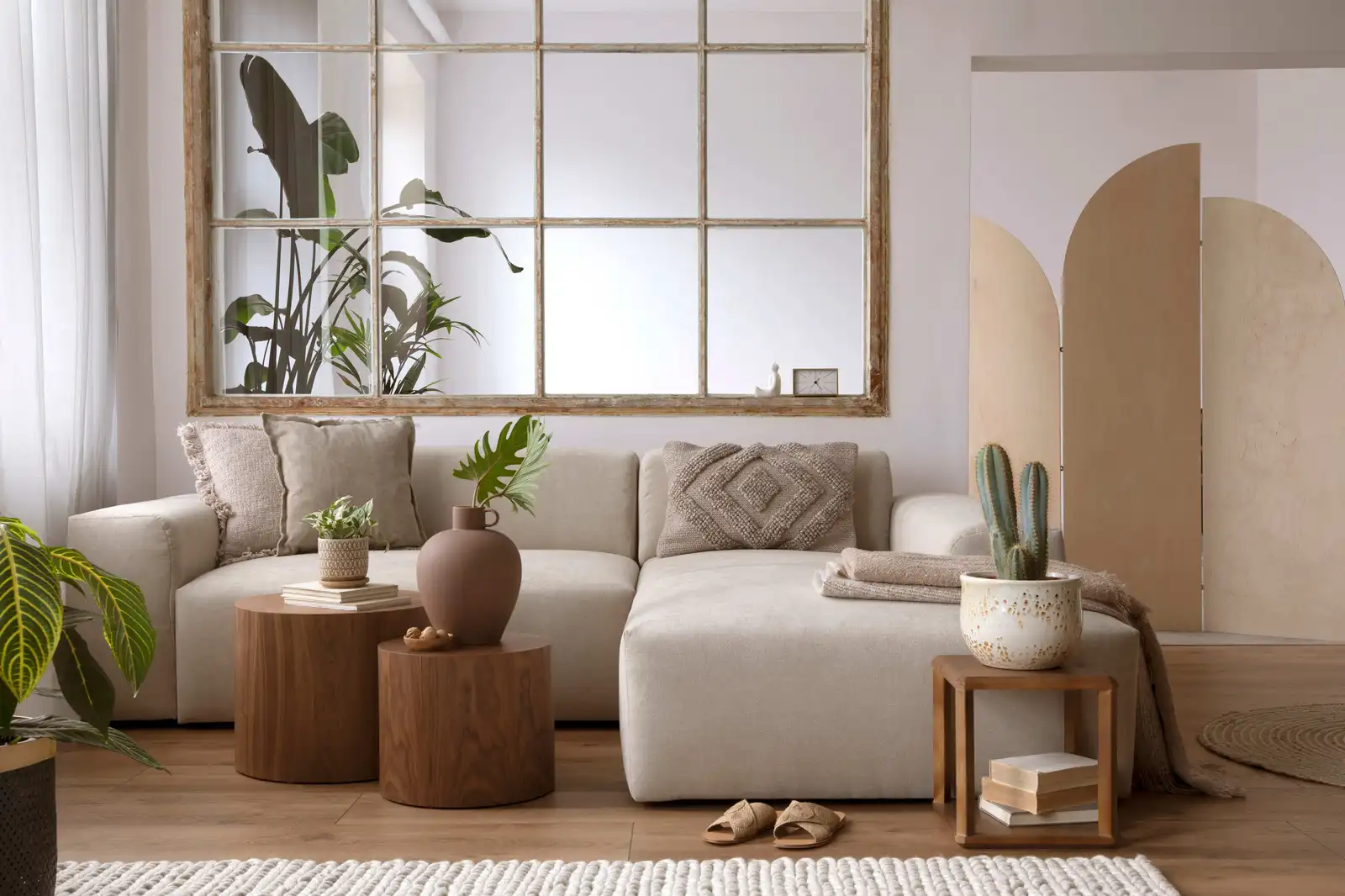 living-room-interior-design-2024-10-18-07-27-57-utc (1)